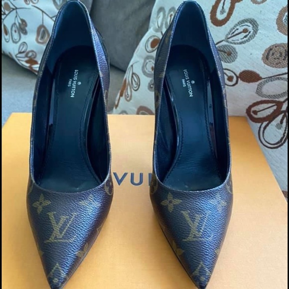 First Copy Louis vuitton Cherie Pump Heels